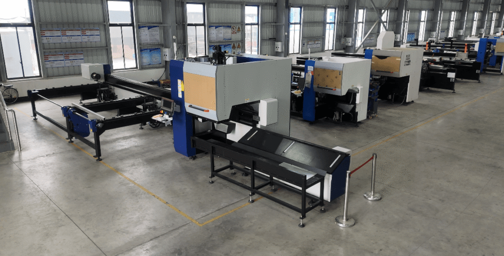 Gas-path-optimized laser cutting machine finishing parts off the bed.