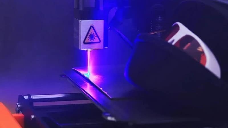 neon sign fiber laser cutting