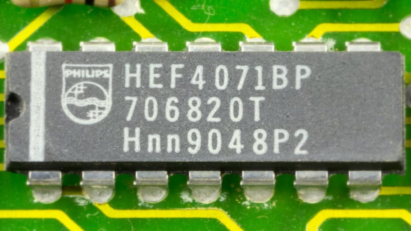 Fiber Laser Marking on Integrated Circuit