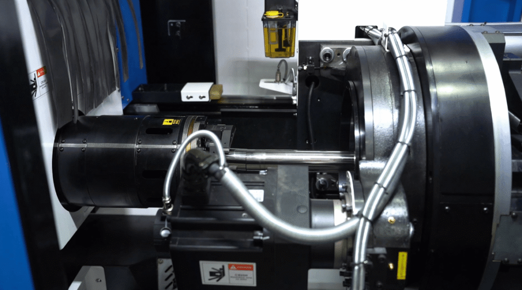 Laser cutting machine internal chuck
