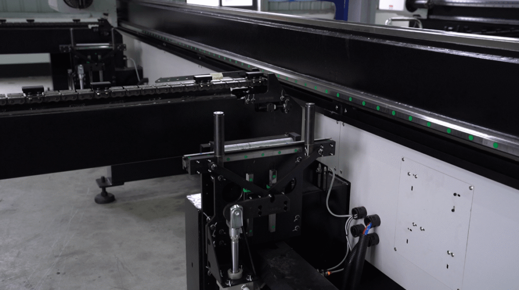 Precision rack and pinion transmission system of a laser cutter.
