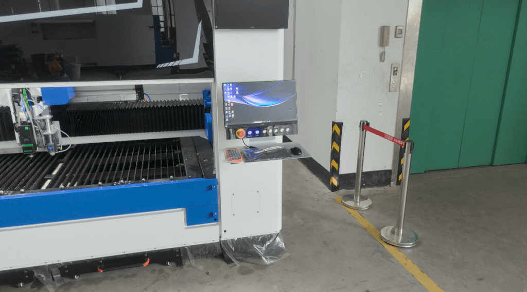 écran de panneau de commande CNC pour découpeuse laser