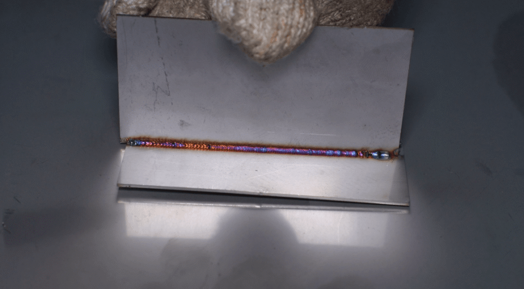 mooth fillet weld seam completed by a compact laser welding machine.