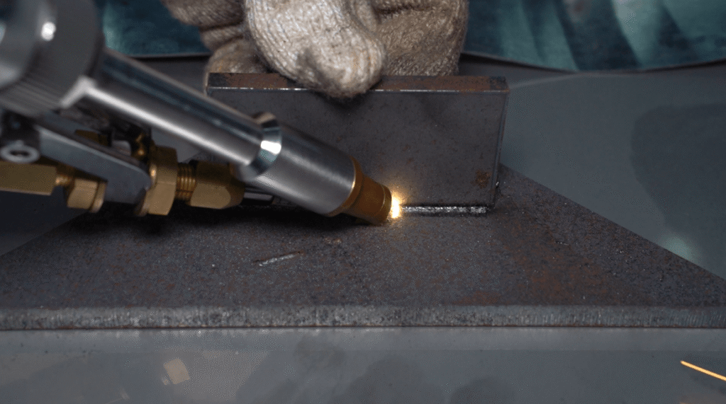High-power water-cooled laser welding machine welding thick carbon steel plates.