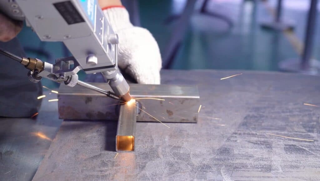 Handheld laser welder