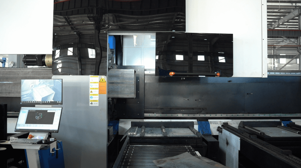 Console de surveillance de la machine de découpe laser pour l'opérateur