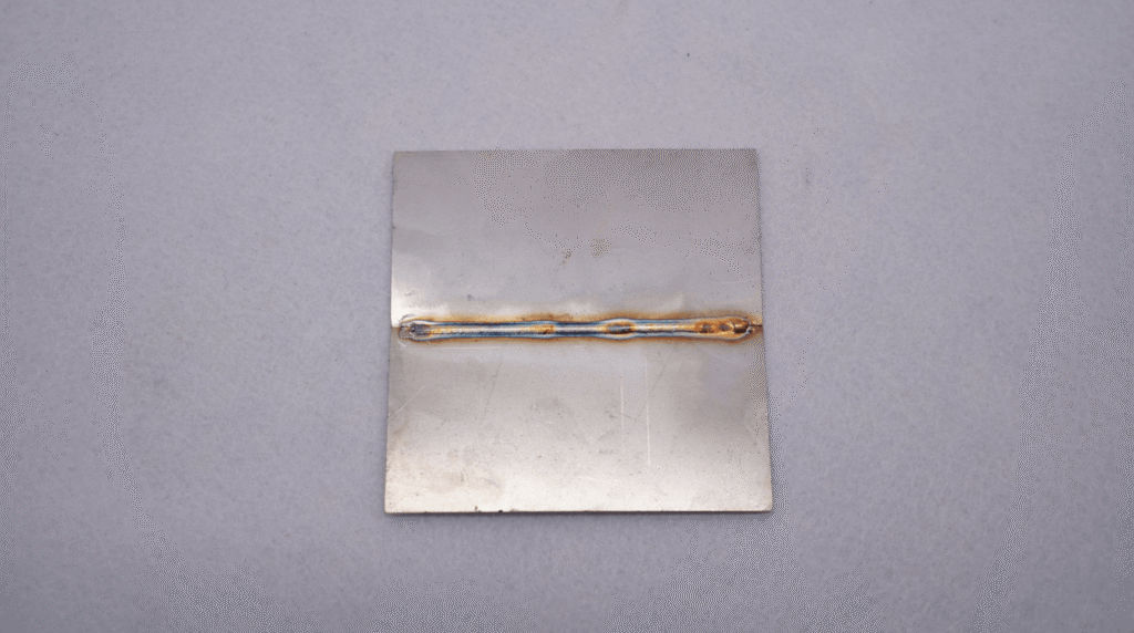 Soudure laser impeccable sur acier.
