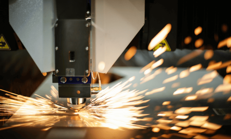 This guide explores zero-width laser cutting, its benefits, potential, and comparisons with conventional cutting techniques popular in the industry.