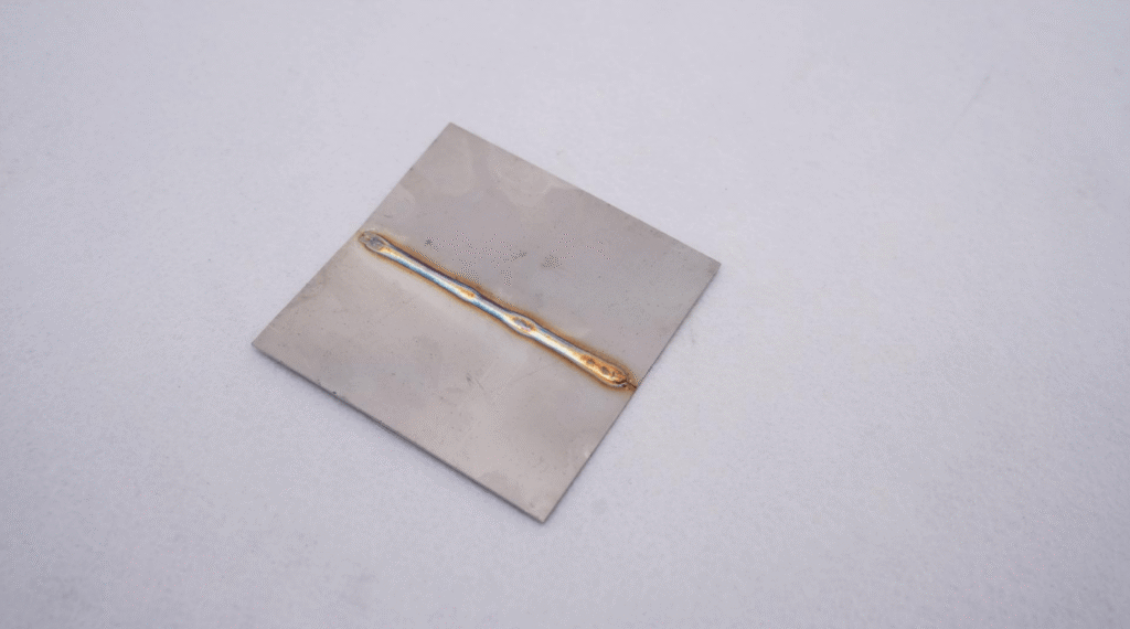 Grinding-free seam in flat (1G) welding position