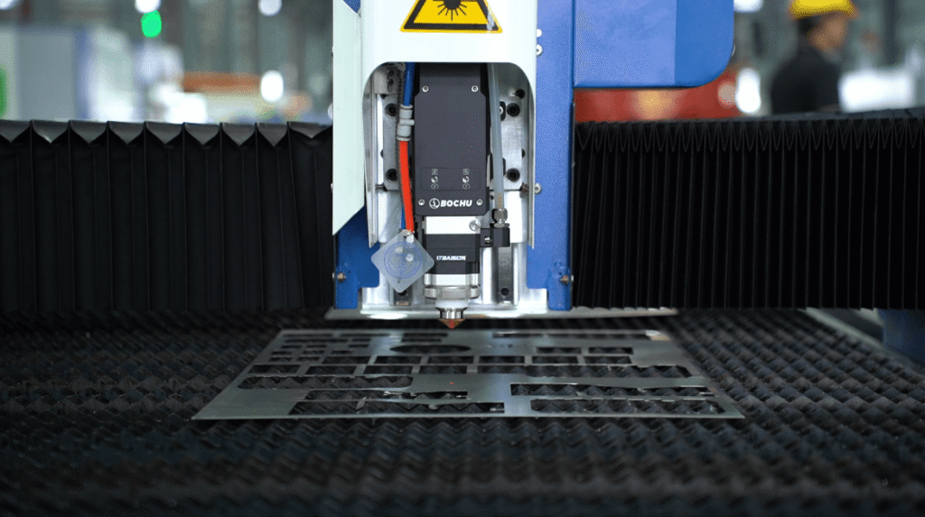 BOCHU laser cutting head precisely machining metal plate