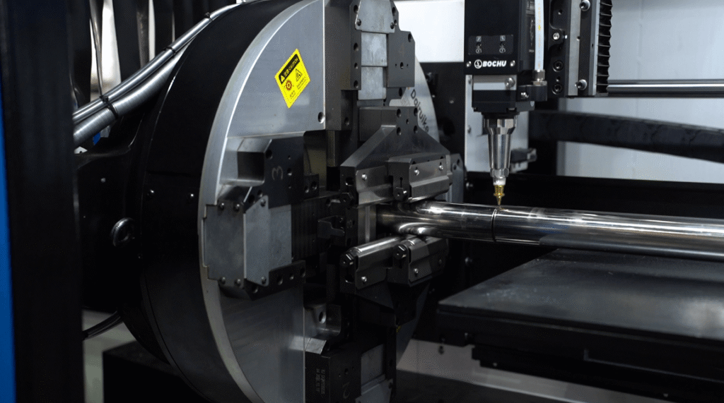 BOCHU system controlling laser head for stainless steel pipe cutting