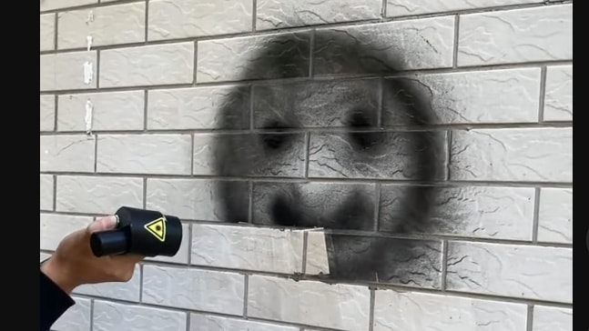 cleaning graffiti