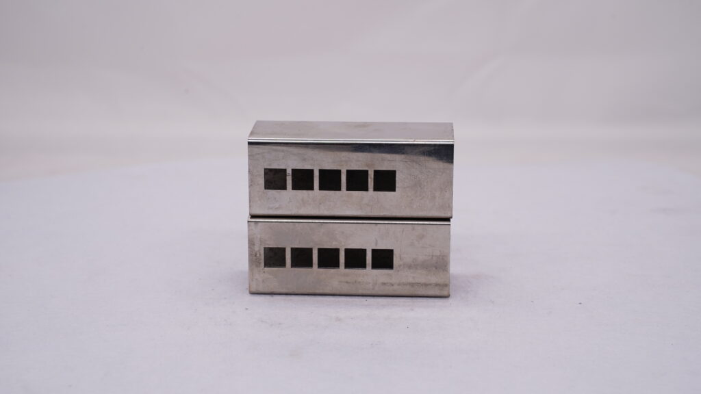 Smooth Cuts Without Burrs