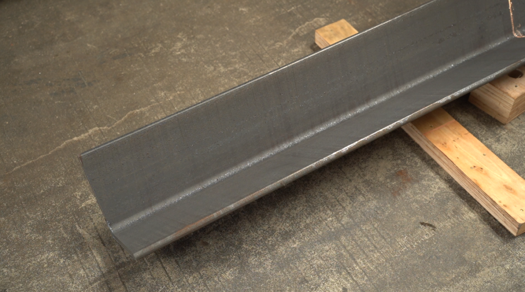 Rust-removed angle steel