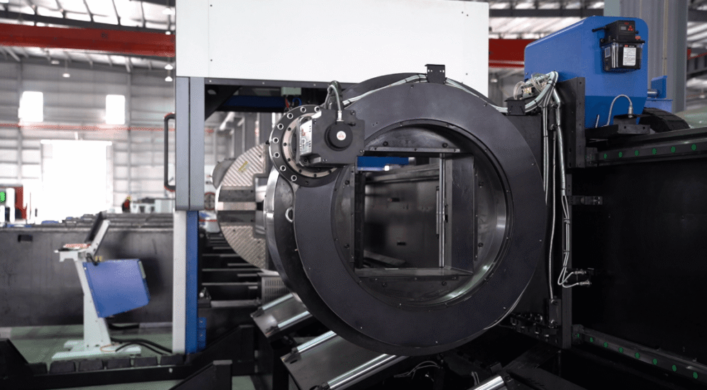 Close-up of Baison laser pipe cutter chuck system