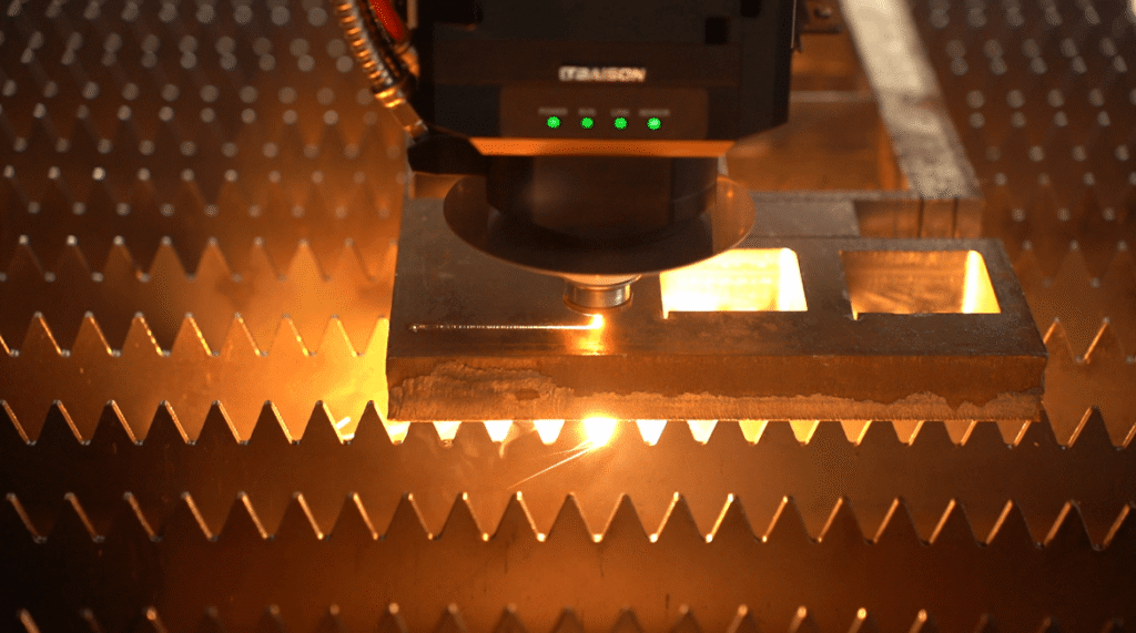 Laser cutting thick metal plate1