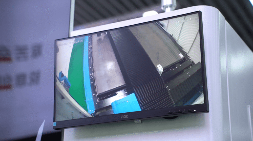 Laser cutting live monitor screen