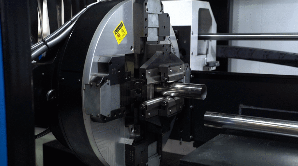 Heavy-duty laser tube cutter chuck