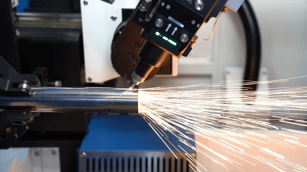Fiber laser cutting metal tube with sparks