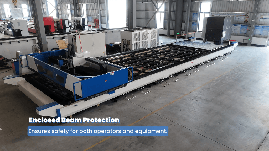 Laser cutting machine with enclosed gantry protection