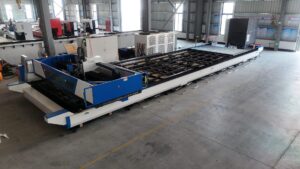 13m large format fiber laser cutting machine